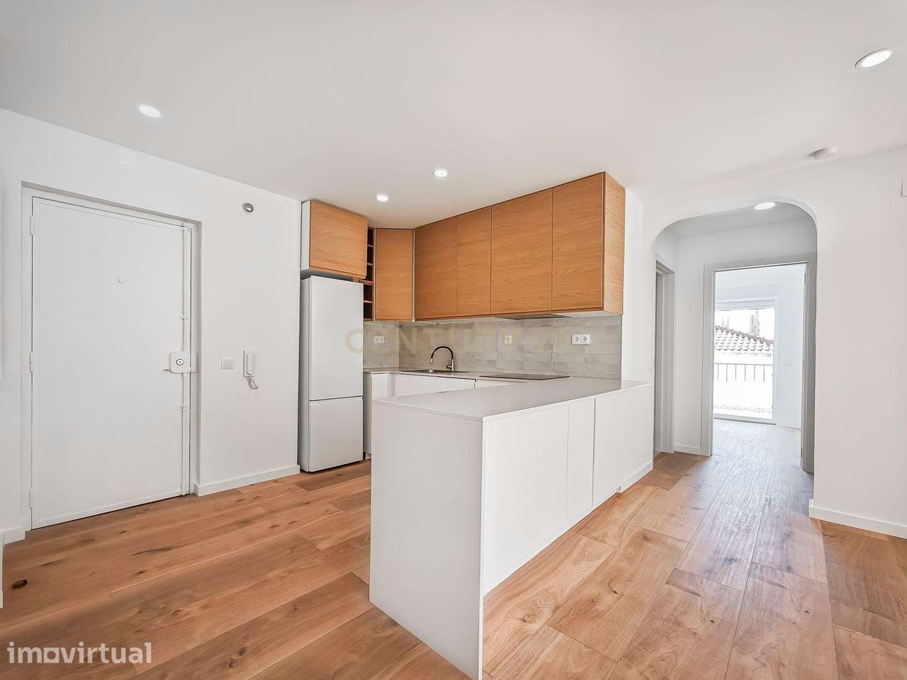 Viver no Estoril: T2 Renovado com Vista Mar, a walking distance da Pra - Grande imagem: 5/32