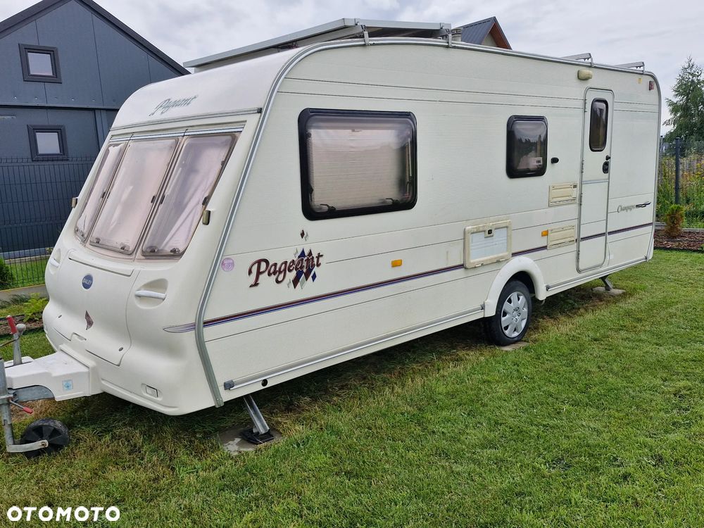Bailey Pageant Champagne - 1