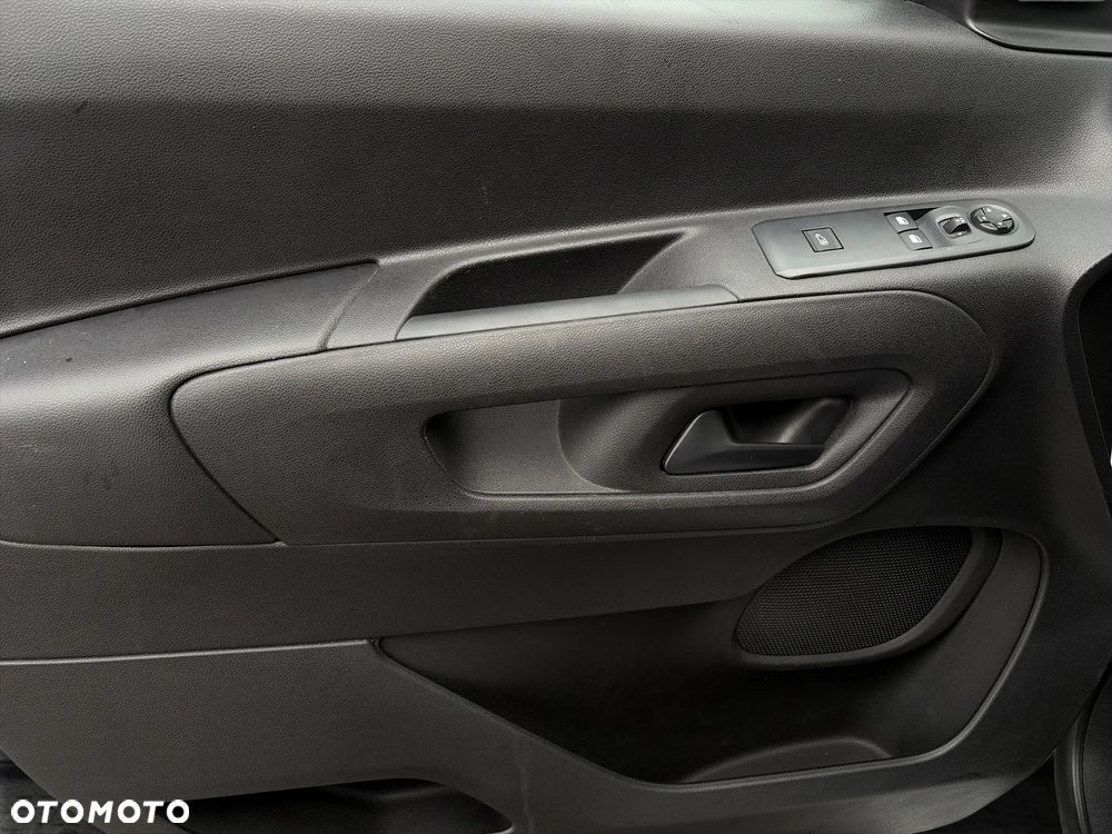 Opel COMBO FURGON L1 1,5 CDTI 102KM 39 800 ZŁ. NETTO - 10