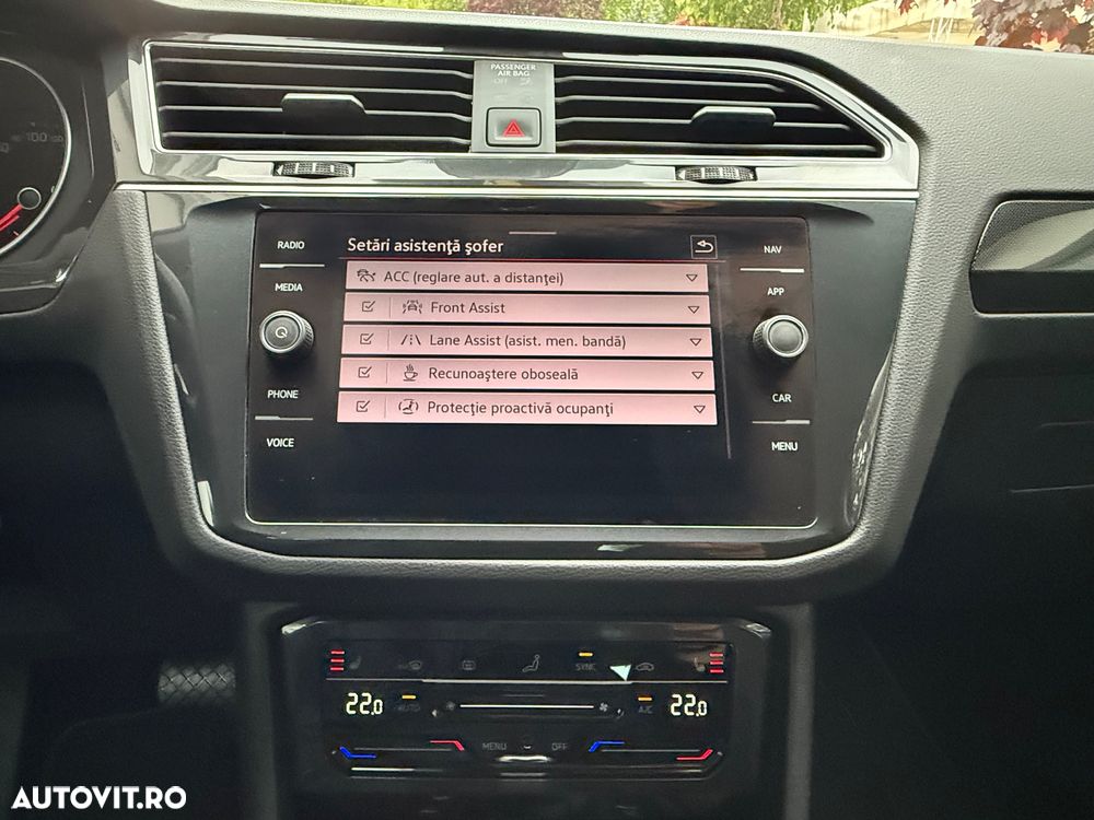 Volkswagen Tiguan - 22