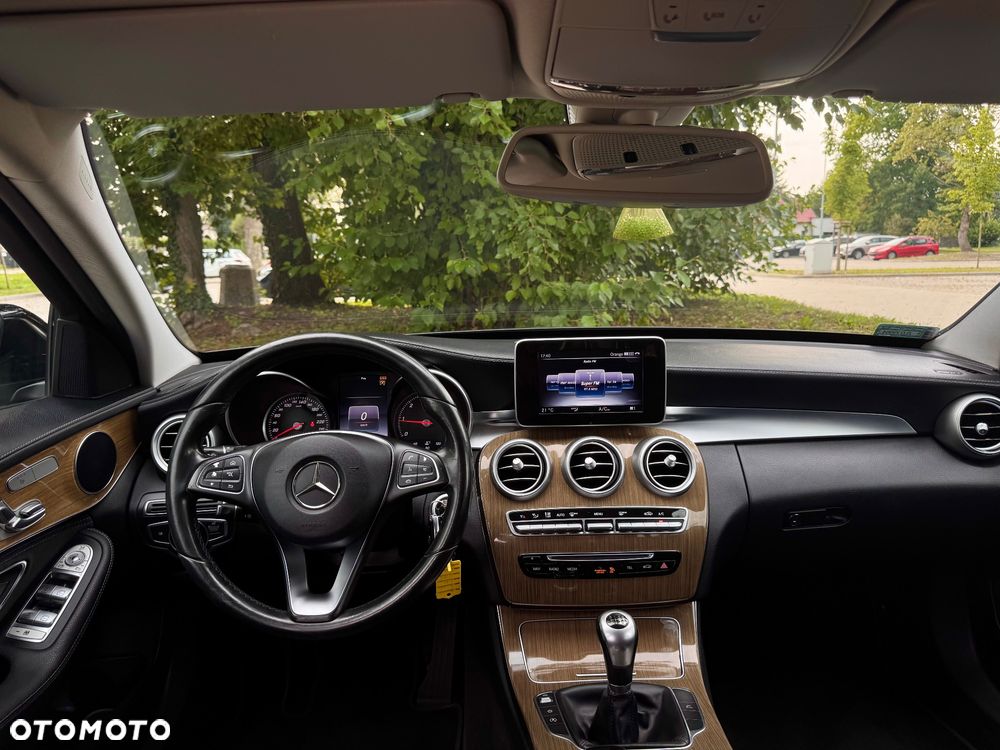 Mercedes-Benz Klasa C 180 (BlueTEC) d Avantgarde - 27