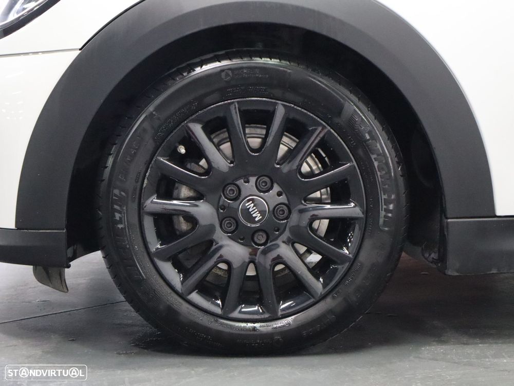 MINI Cabrio Cooper Auto - 37