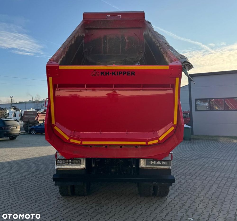 MAN TGS TG3 E6 41.470 / 8X8/ 2022 /  KH-KIPPER /  MANUAL - 5