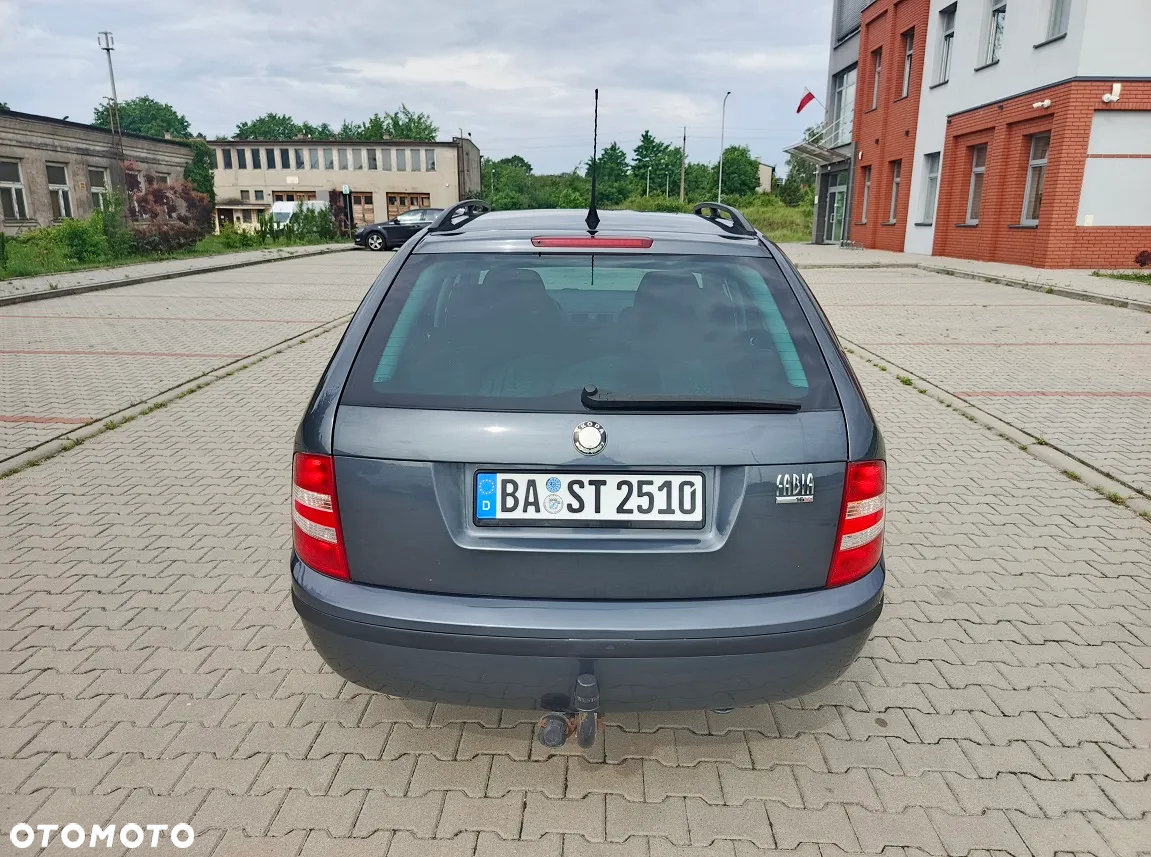 Skoda Fabia 1.4 16V Combi Elegance - 10