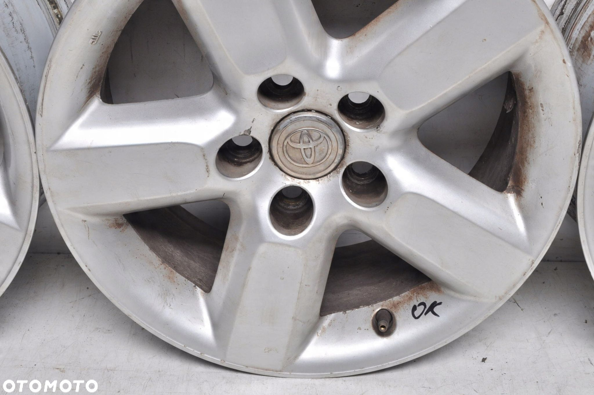 TOYOTA RAV 4 II FELGI ALUMINIOWE R16" 7J 5X114.3 ET35 - 3