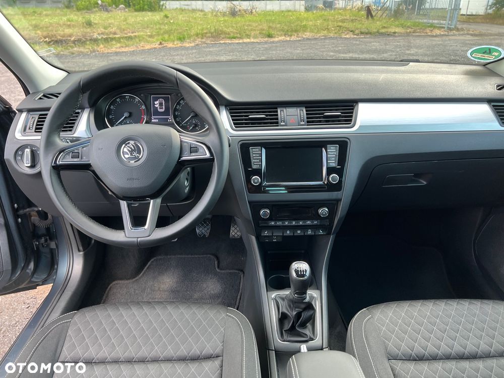 Skoda RAPID 1.2 TSI Green tec Edition - 17