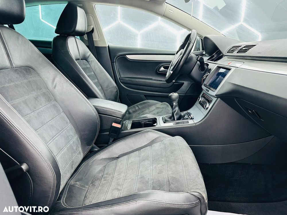 Volkswagen Passat CC 2.0 TDI Exclusive - 18