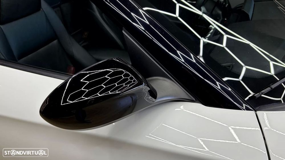 BMW Z4 35 is Auto - 7