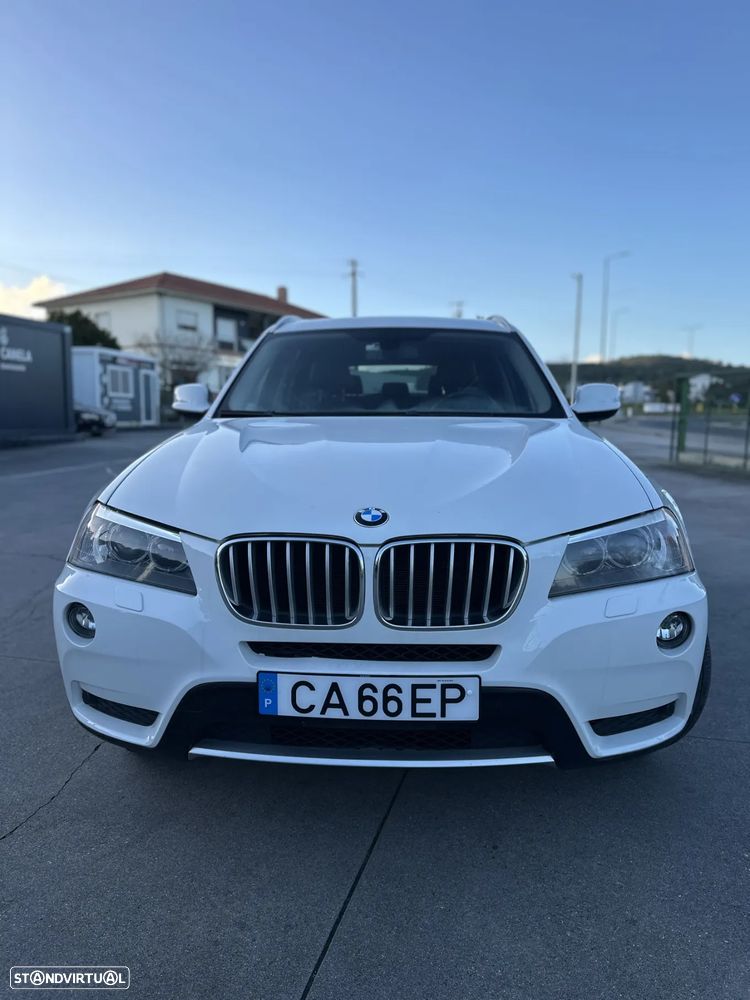 BMW X3 xDrive30i Aut. Advantage - 3