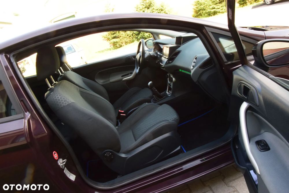 Ford Fiesta 1.6 Ti-VCT Sport - 21