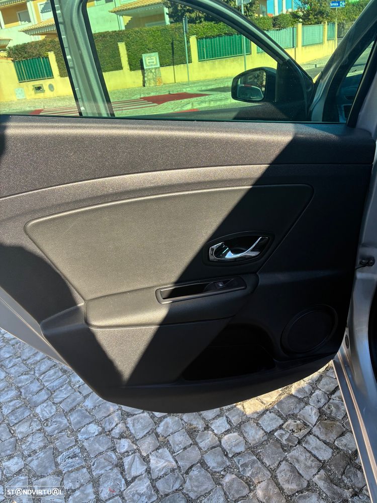 Renault Mégane Sport Tourer 1.5 dCi GT Line - 23
