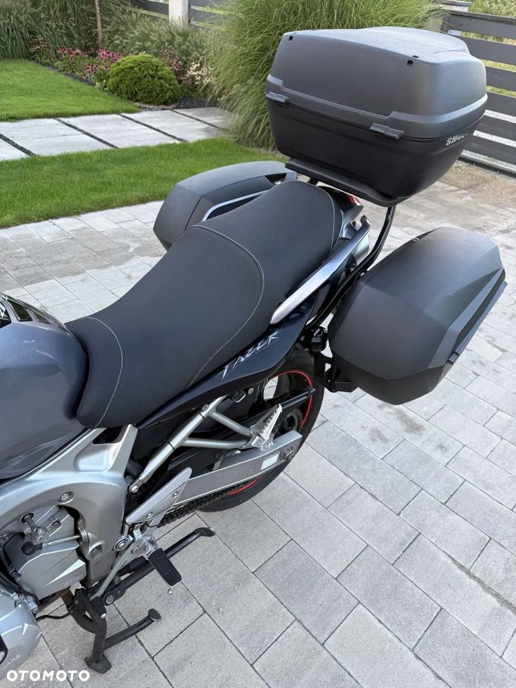 Yamaha FZ6 - 6