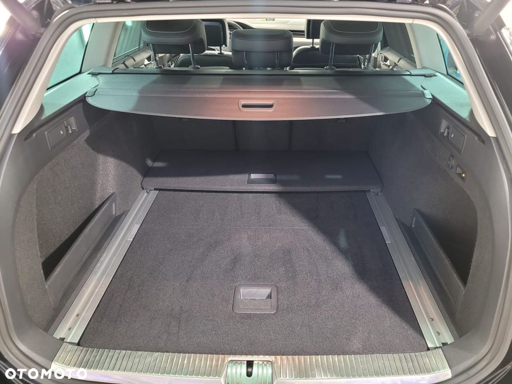Volkswagen Passat 2.0 TDI Business DSG - 8