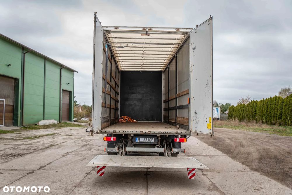 DAF CF 320 - 22