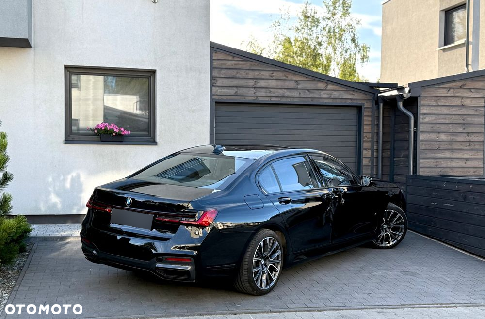 BMW Seria 7 740Ld xDrive sport - 12
