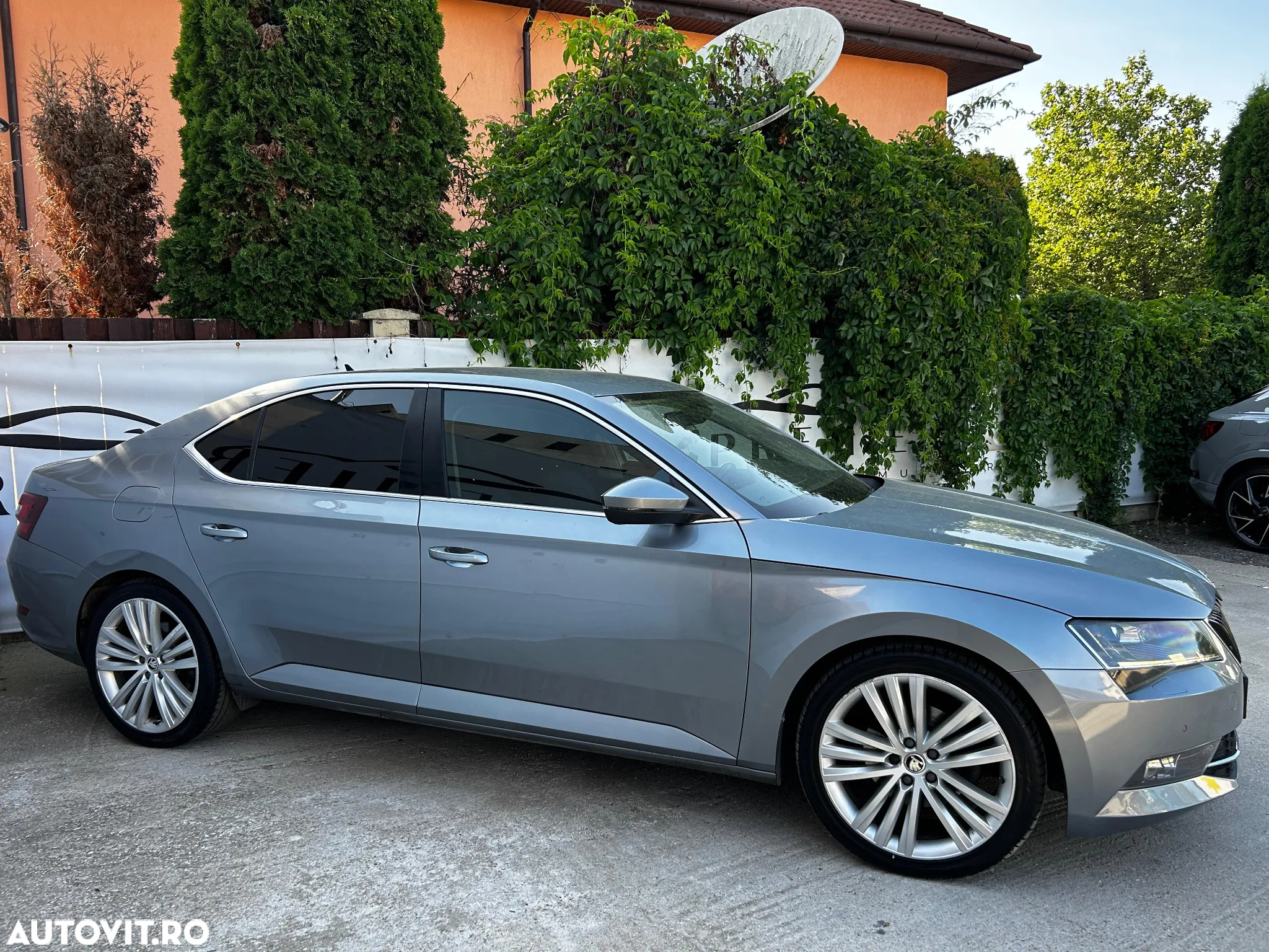 Skoda Superb 2.0 TDI DSG 4X4 Sportline - 3