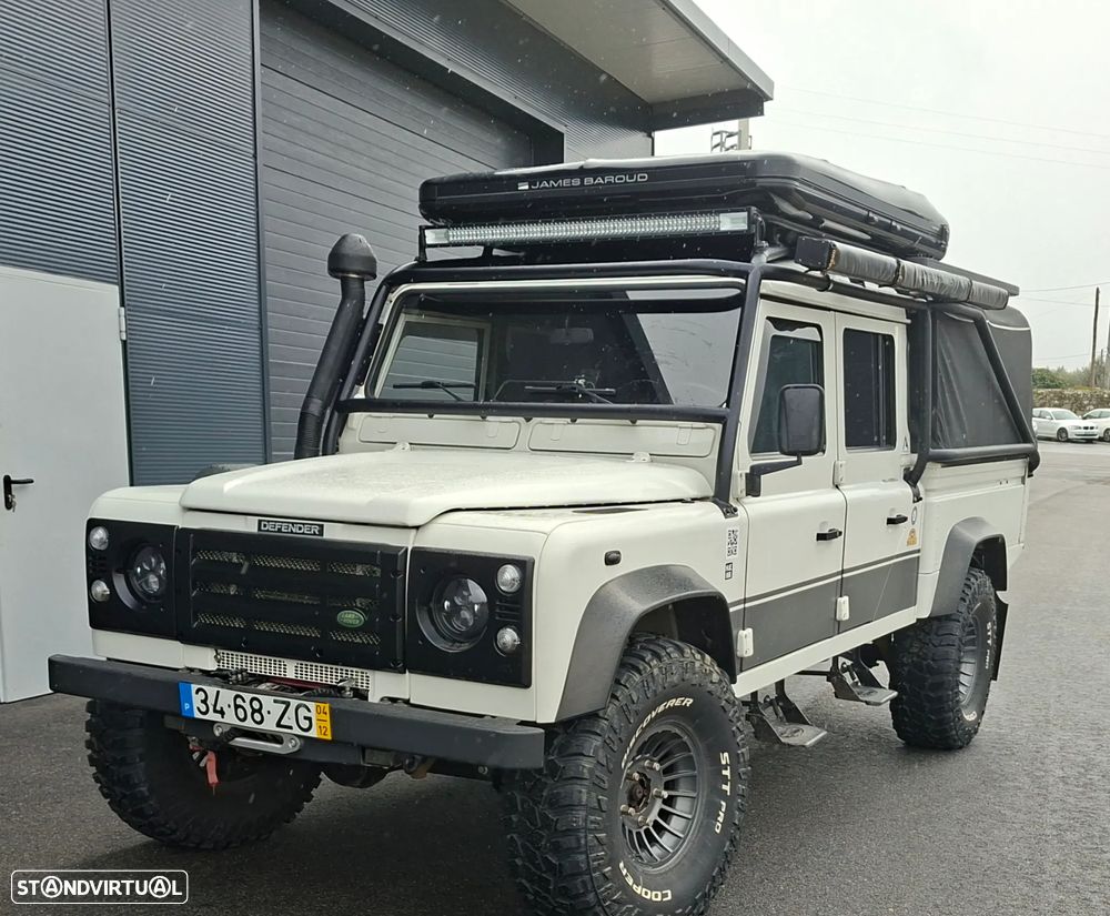 Land Rover Defender - 1