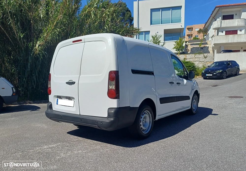 Peugeot PARTNER LONGA 1.6 HDI 100 CV - 3 LUGARES - 15
