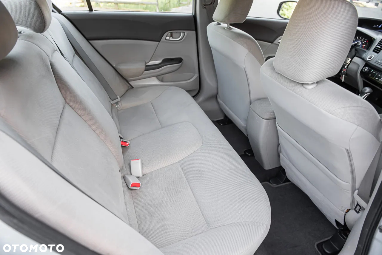 Honda Civic 1.8 Executive - 25