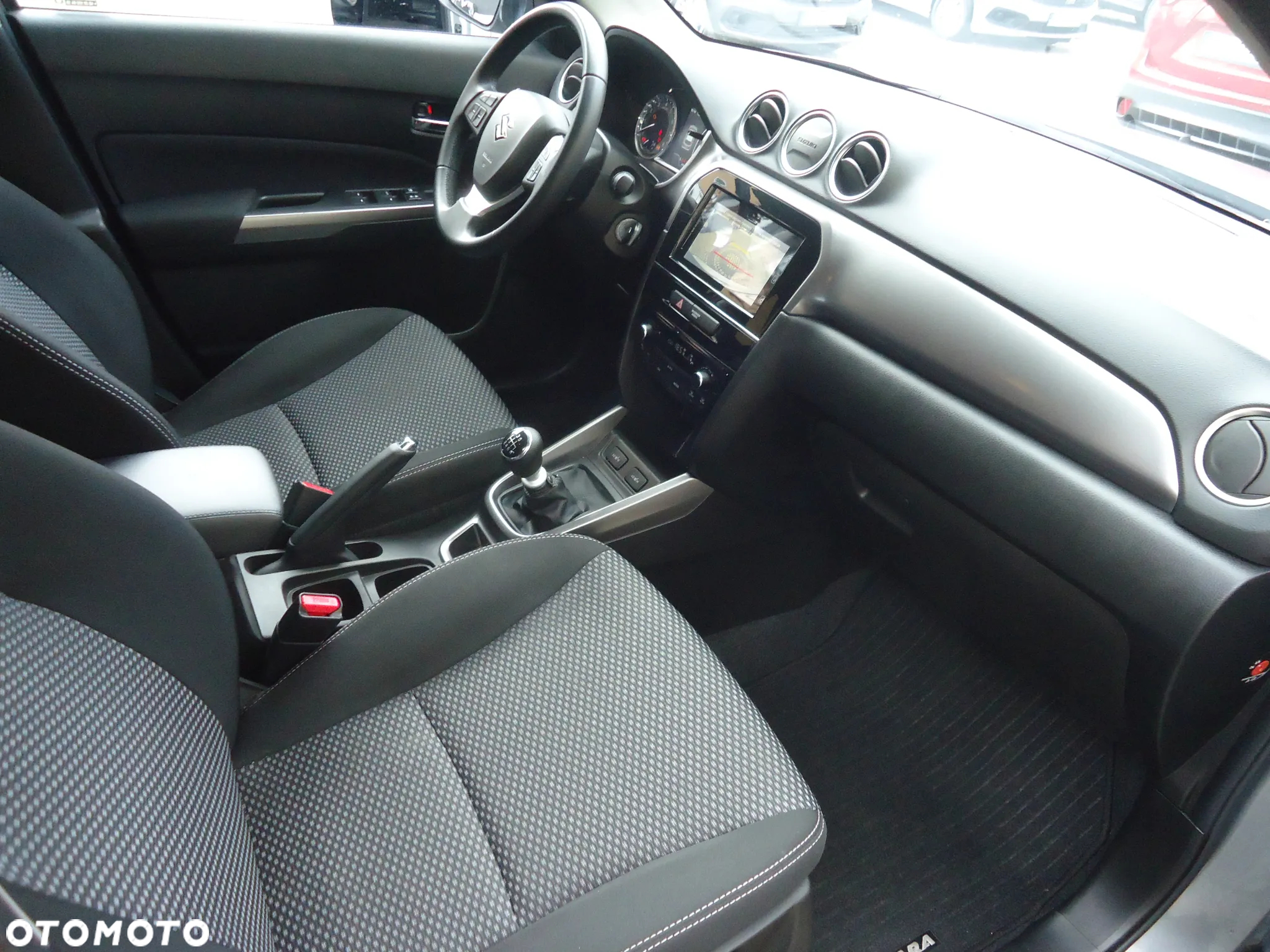 Suzuki Vitara 1.4 Boosterjet Premium 2WD - 16
