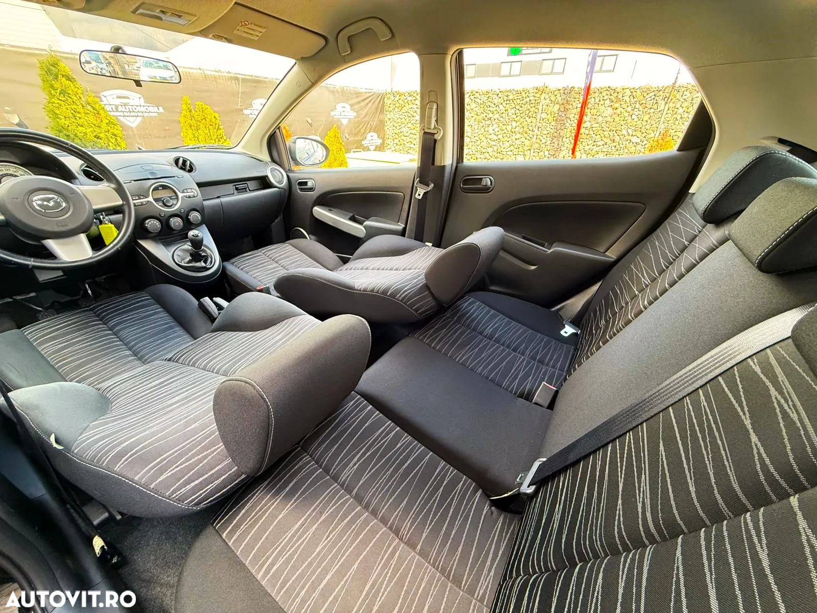 Mazda 2 - 20