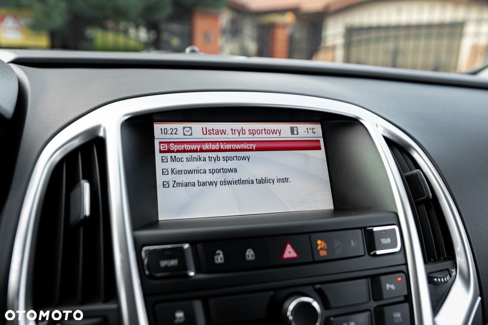 Opel Astra 1.6 Turbo Sport - 31