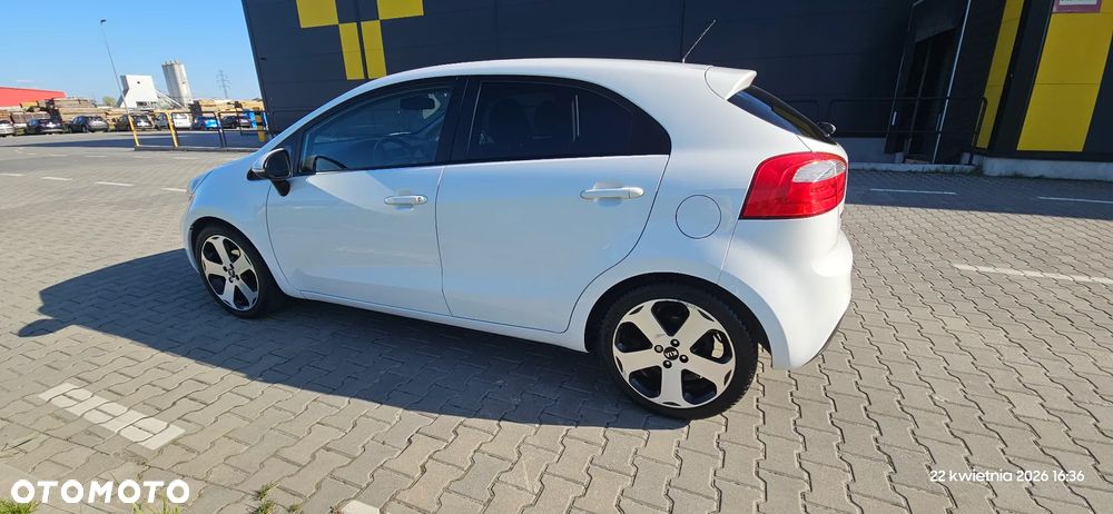 Kia Rio 1.2 M - 4
