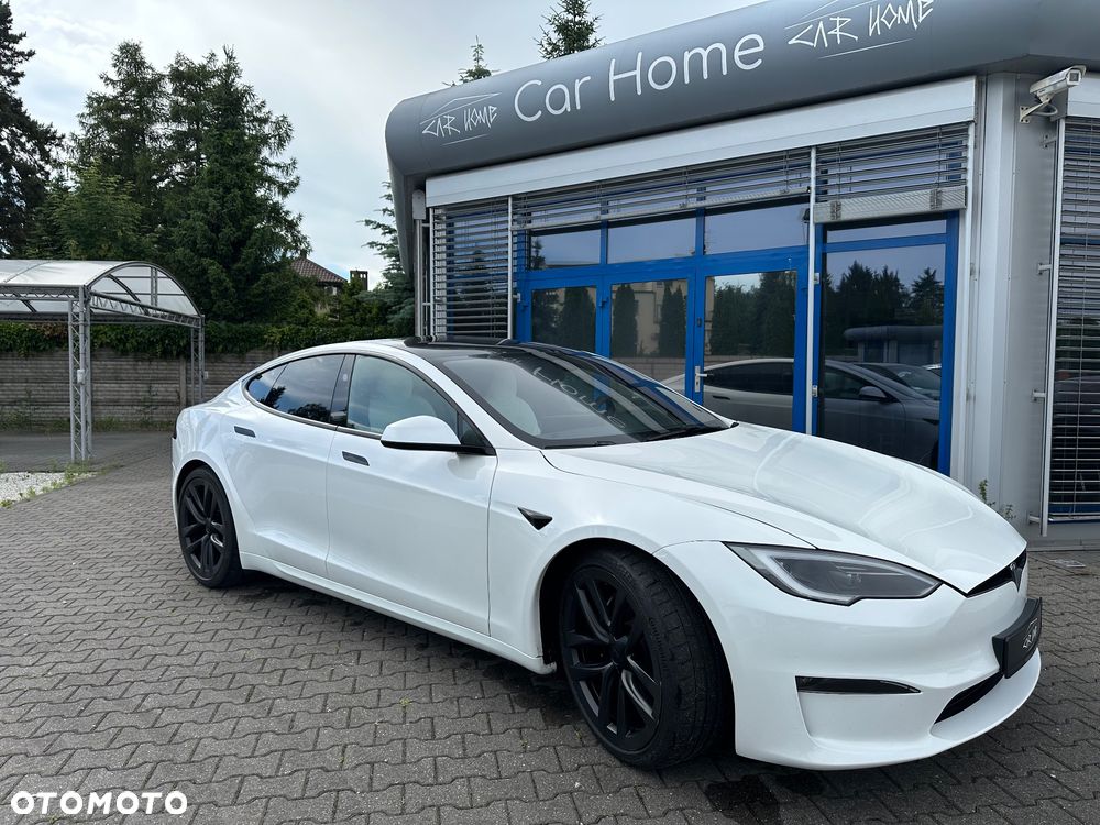Tesla Model S - 3