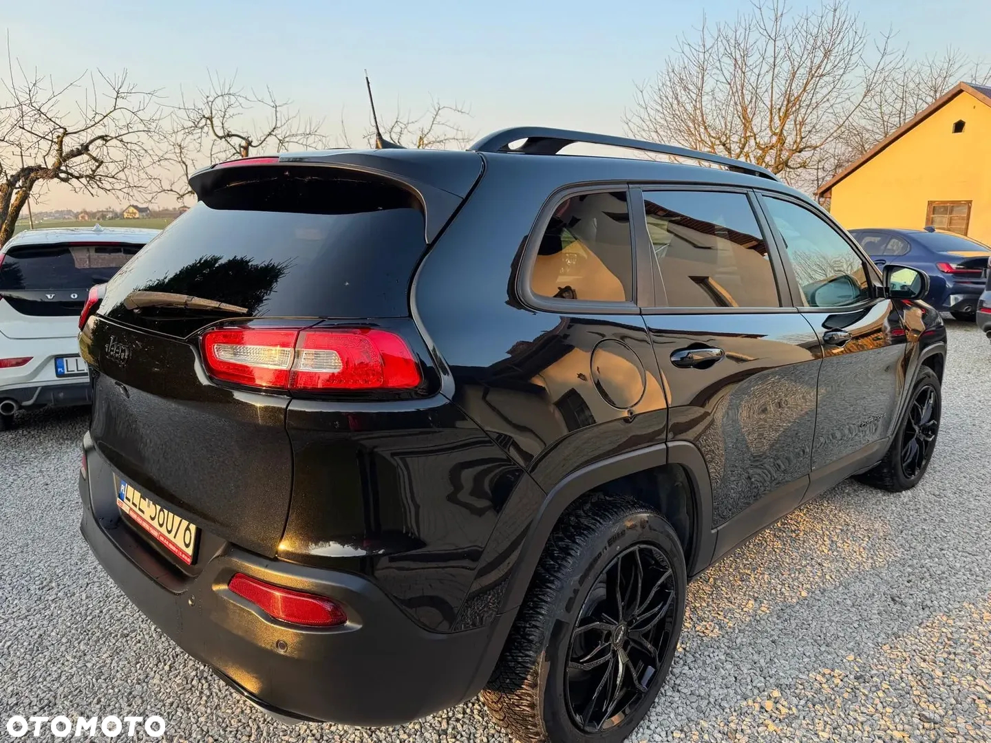 Jeep Cherokee - 9