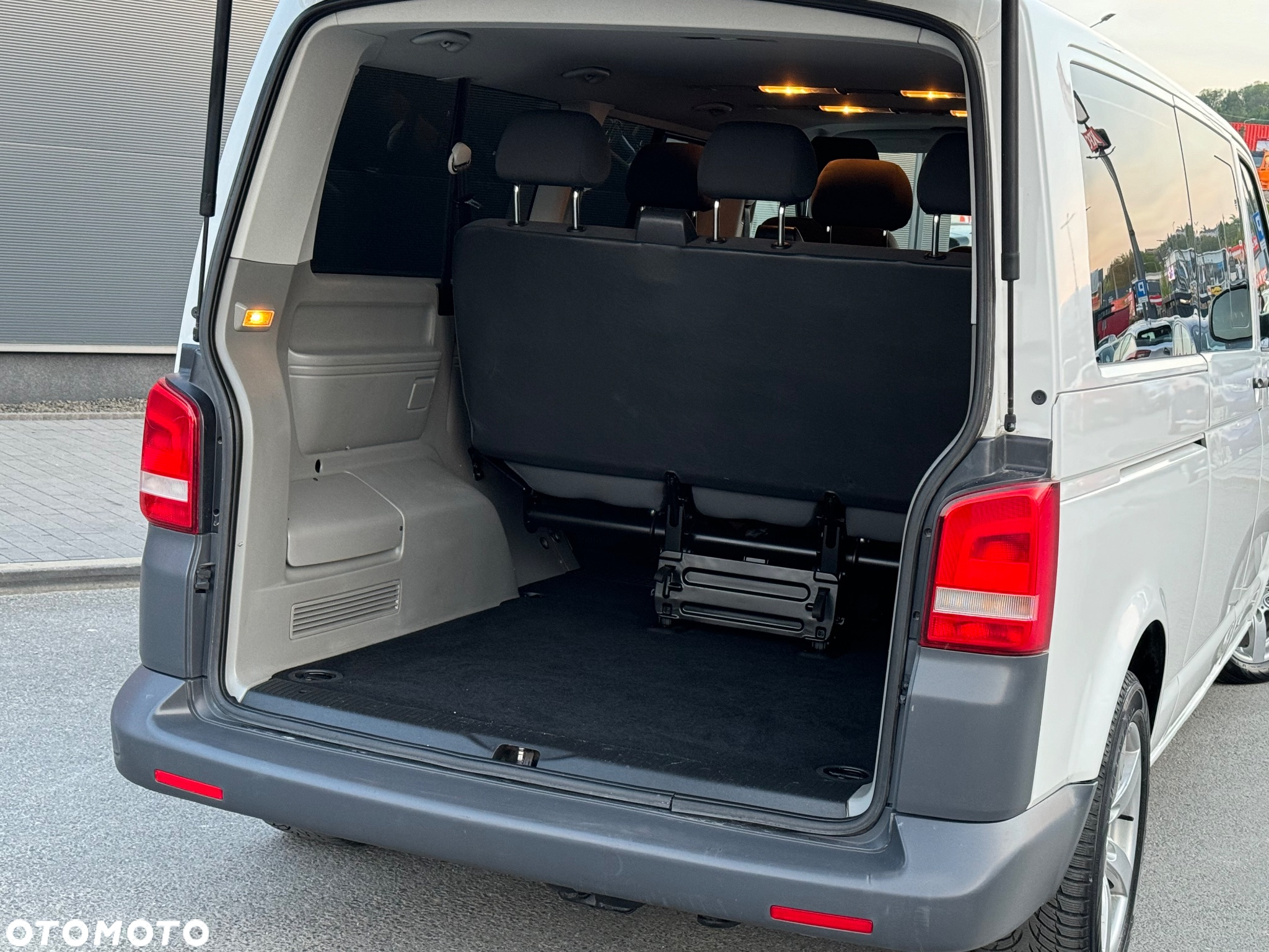 Volkswagen Caravelle TDI L2 Trendline - 18