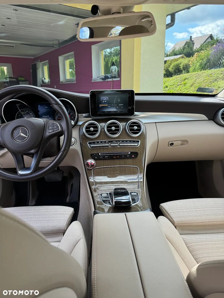 Mercedes-Benz Klasa C 200 4-Matic 7G-TRONIC - 11