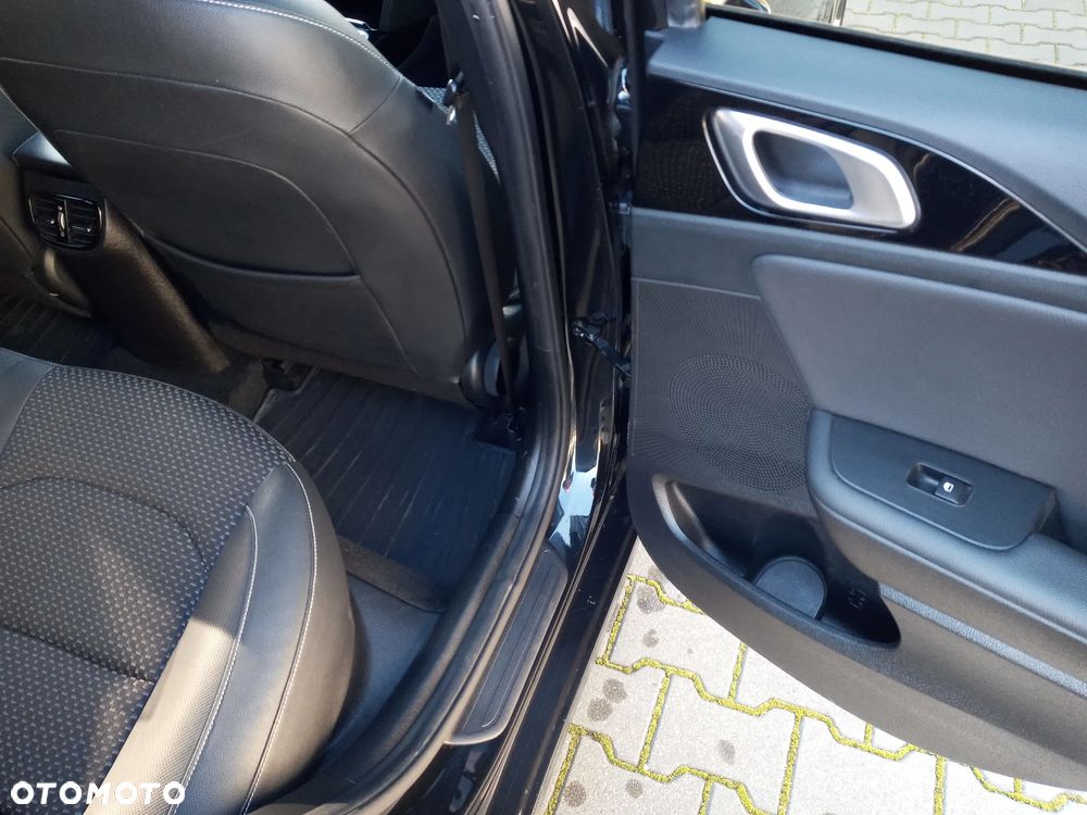 Kia Ceed 1.6 CRDi SCR L Business Line DCT - 29