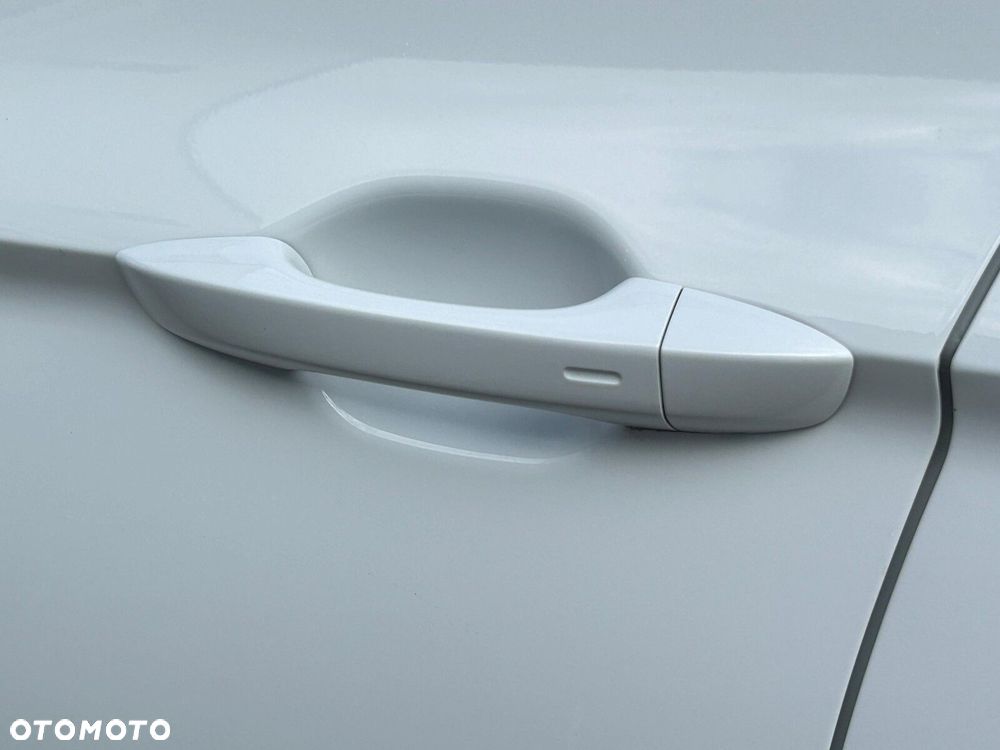 Volkswagen Passat Variant 2.0 TDI EVO Elegance DSG - 37