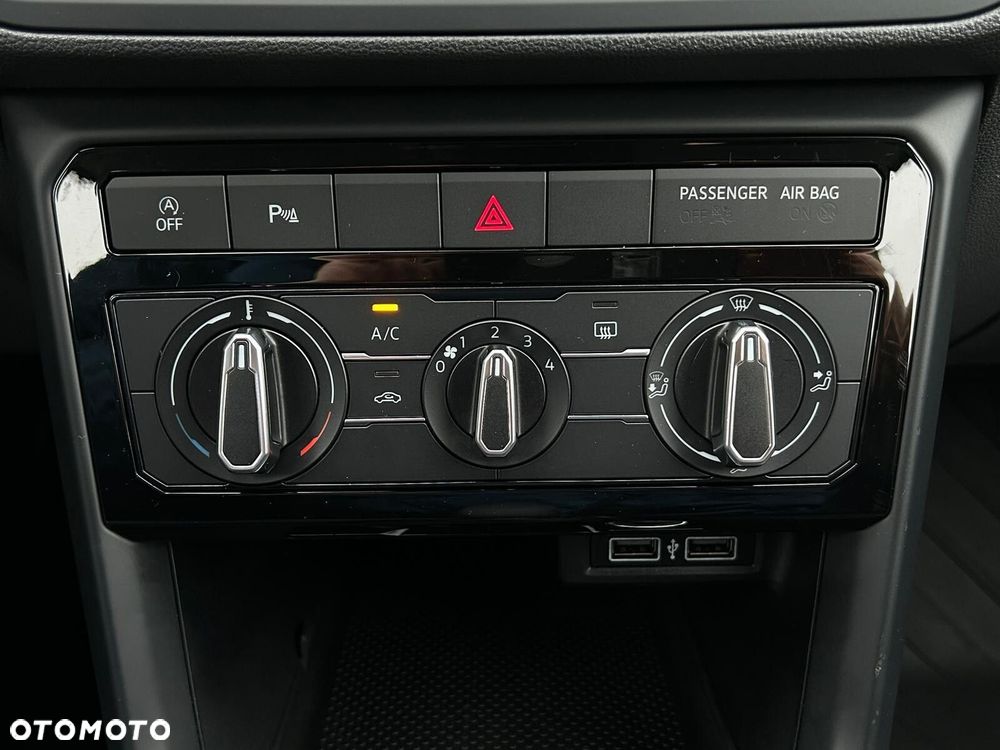 Volkswagen T-Cross 1.0 TSI Life - 25