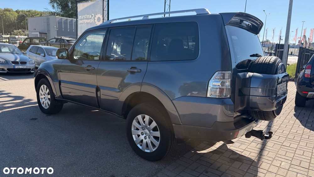 Mitsubishi Pajero 3.8 V6 Instyle - 3