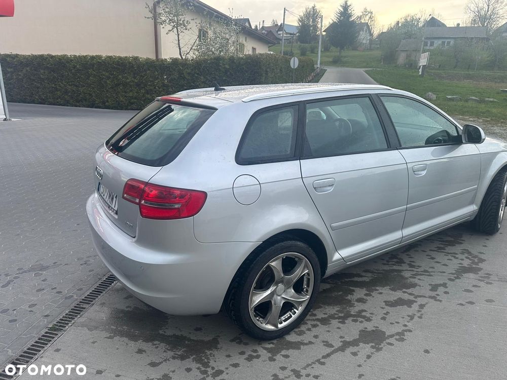Audi A3 Sportback 1.8 TFSI Ambiente - 5