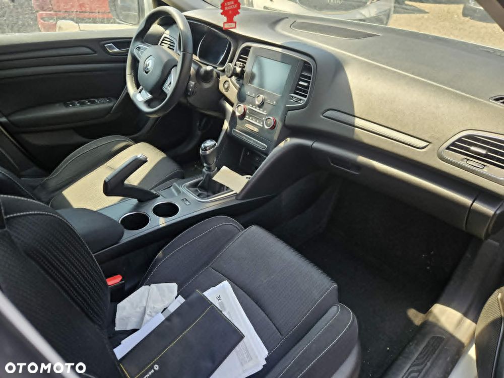 Renault Megane 1.5 dCi Business - 13
