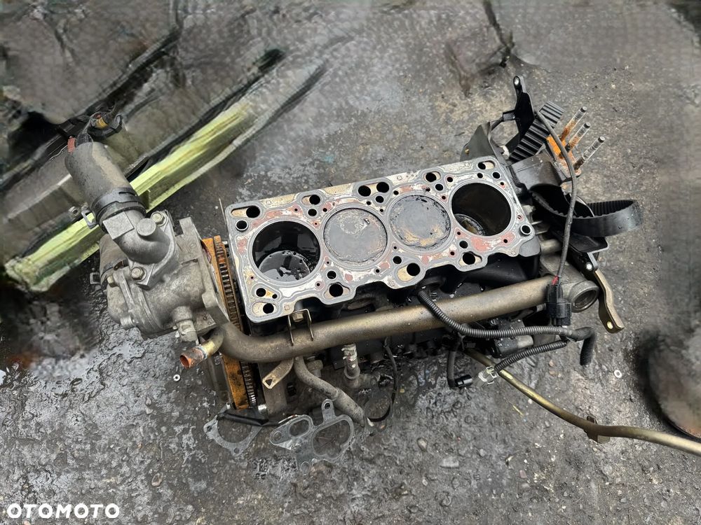 Silnik blok dół 4G63 2.0 16V Mitsubishi Outlander I OE - 1