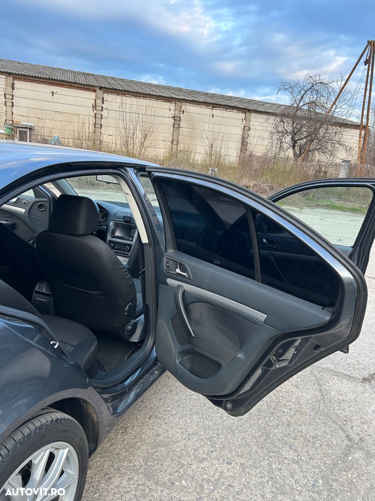 Skoda Octavia 1.6 TDI Drive DSG - 13