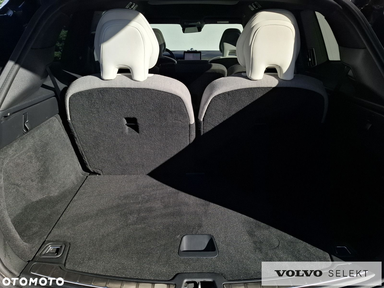 Volvo EX90 - 39