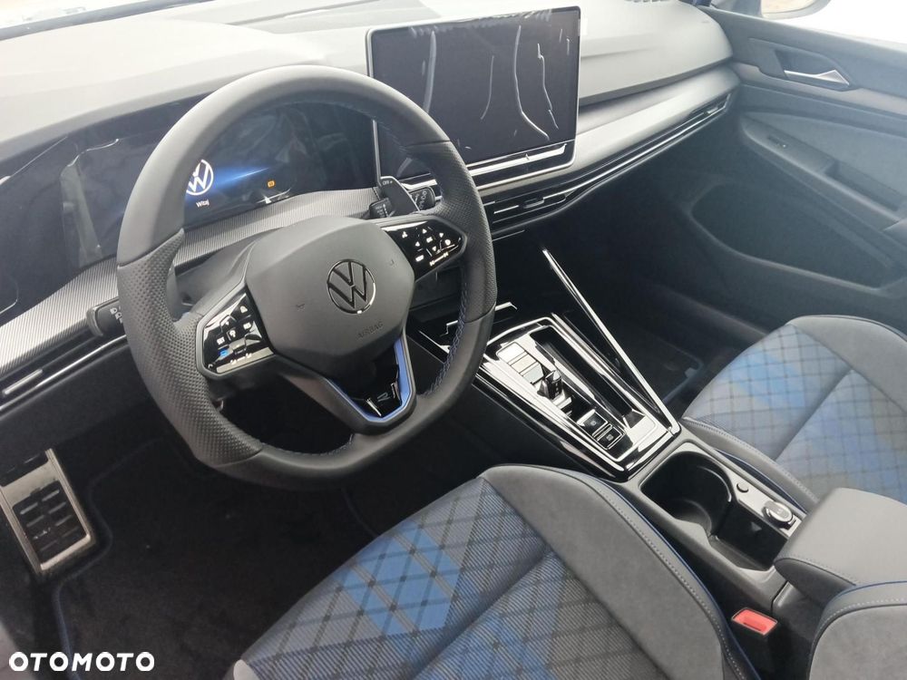 Volkswagen Golf - 13