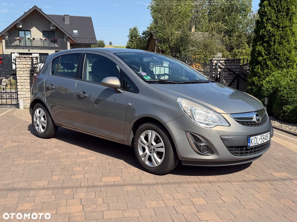 Opel Corsa 1.4 16V Active - 16