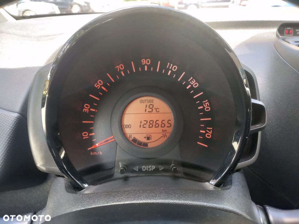 Toyota Aygo - 12