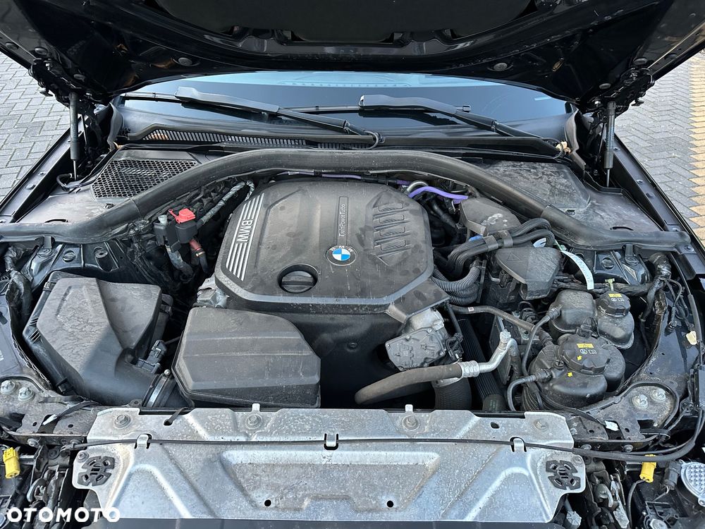 BMW Seria 3 320d xDrive - 31