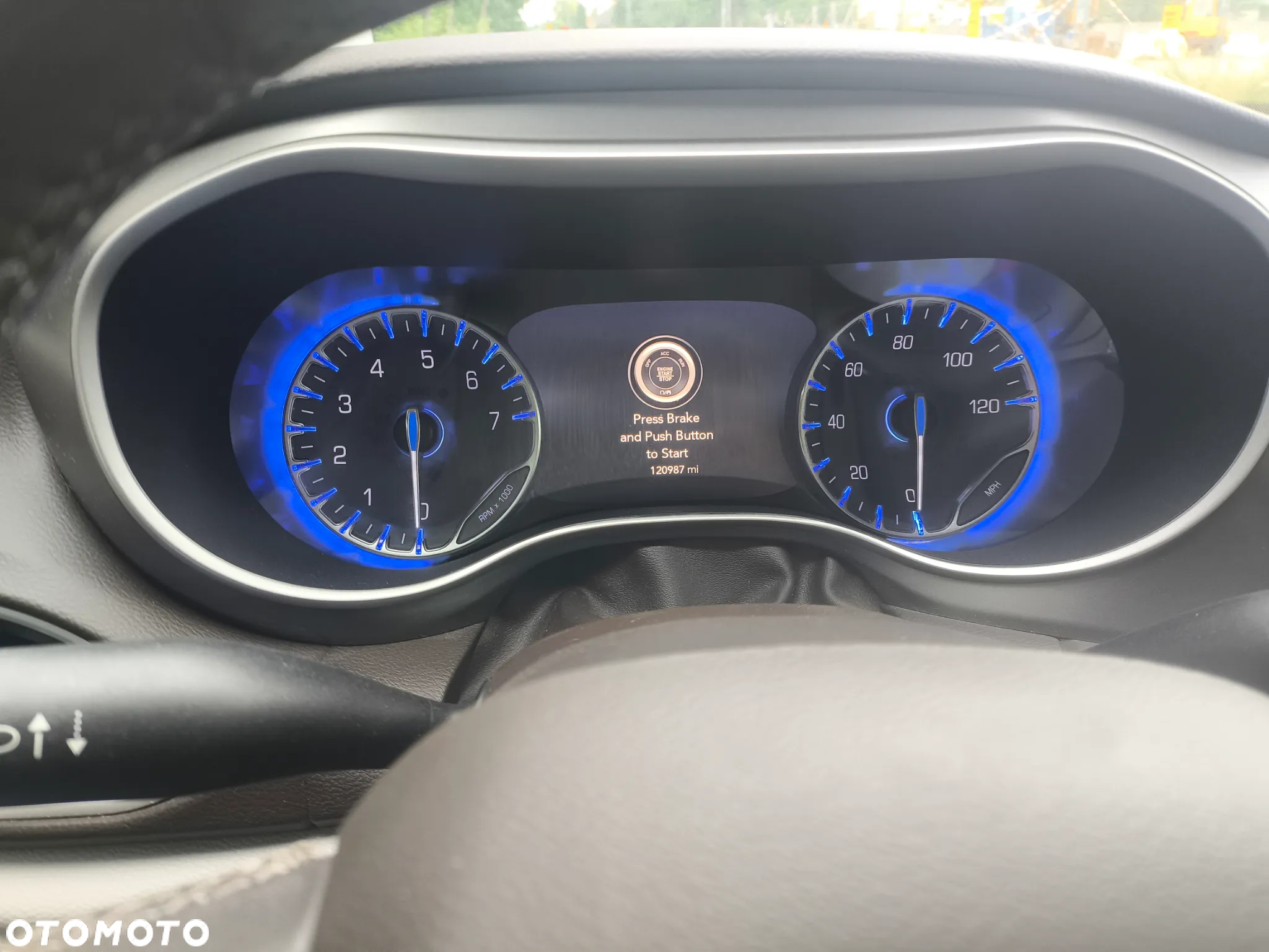 Chrysler Pacifica - 2