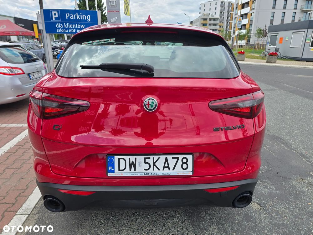Alfa Romeo Stelvio 2.0 Turbo Sprint Q4 - 8