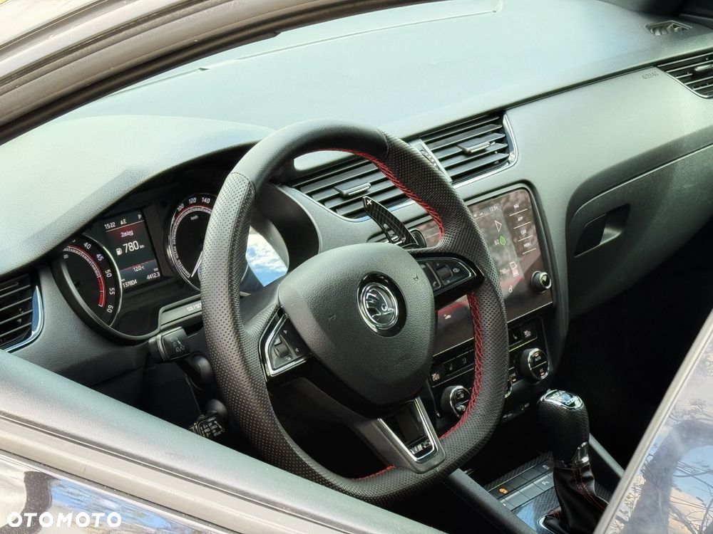 Skoda Octavia 2.0 TDI 4x4 DSG RS - 7