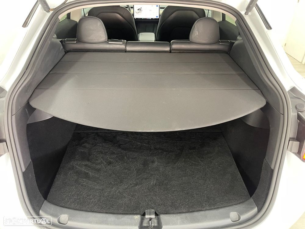 Tesla Model Y RWD - 48