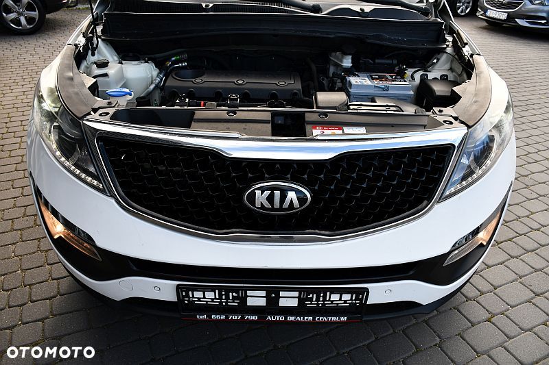 Kia Sportage 2.0 CVVT 2WD Automatik Vision - 38