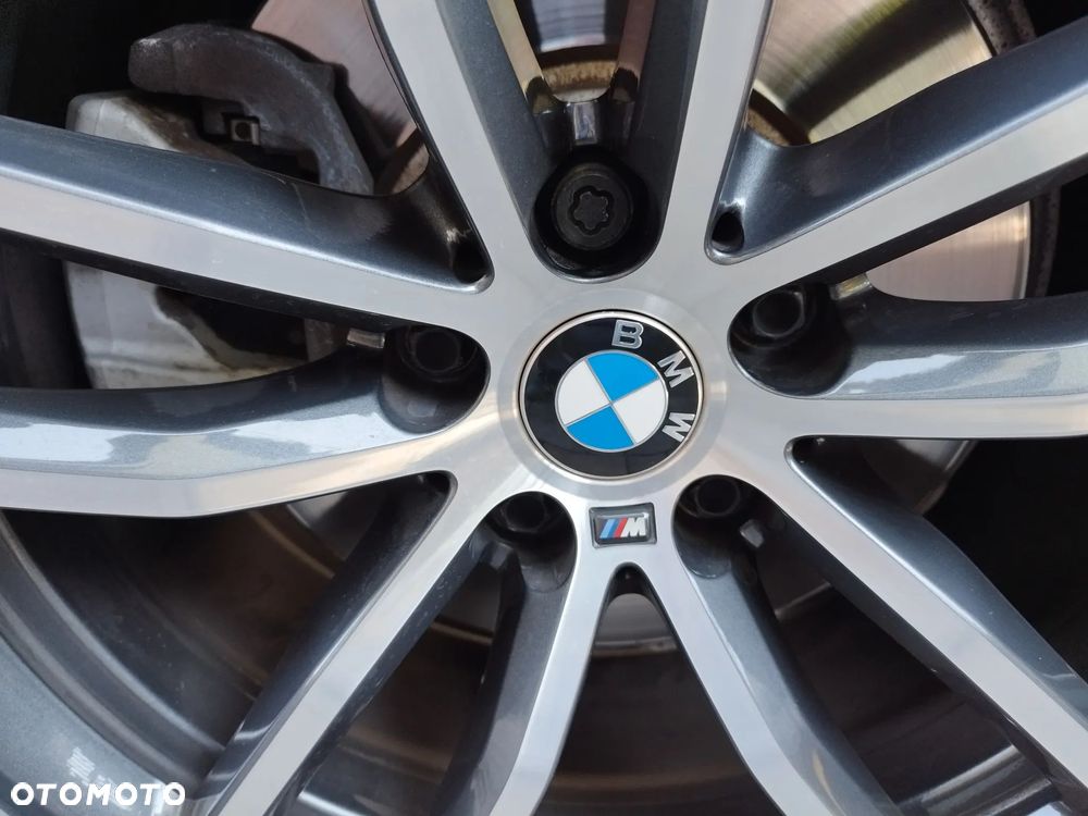 BMW Seria 5 520d MHEV M Sport sport - 17